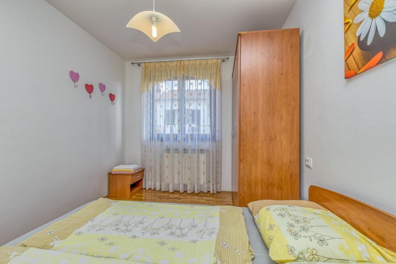 Apartment Complex Silva Ровинь Экстерьер фото