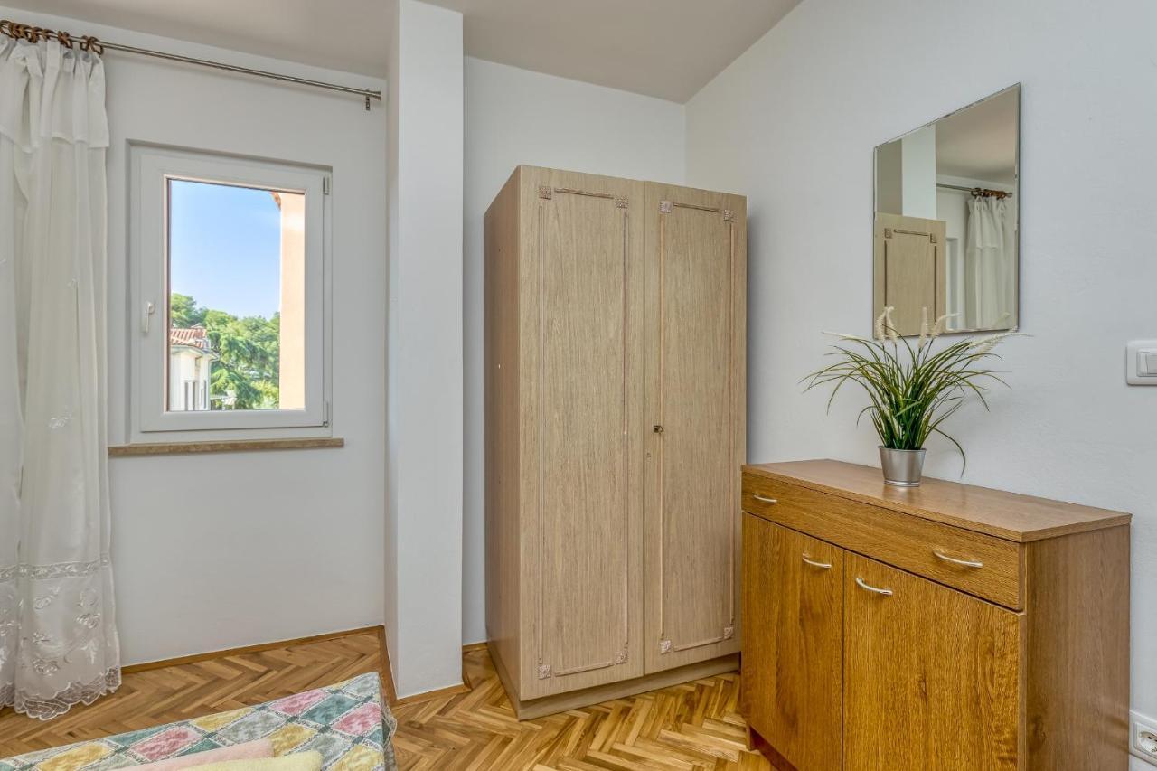 Apartment Complex Silva Ровинь Экстерьер фото