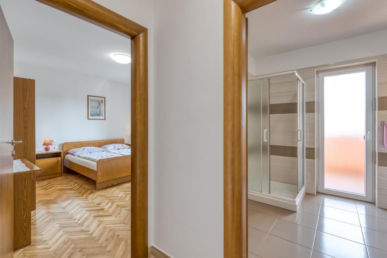 Apartment Complex Silva Ровинь Экстерьер фото